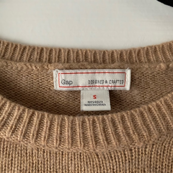 GAP sweatshirt - Picture 2 of 3